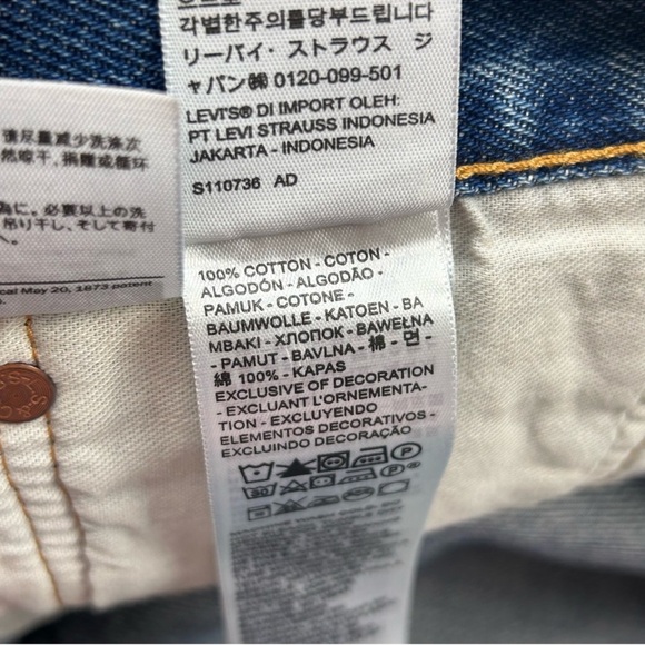 NWT Levi’s 501 Original Fit Jeans - Picture 13 of 15